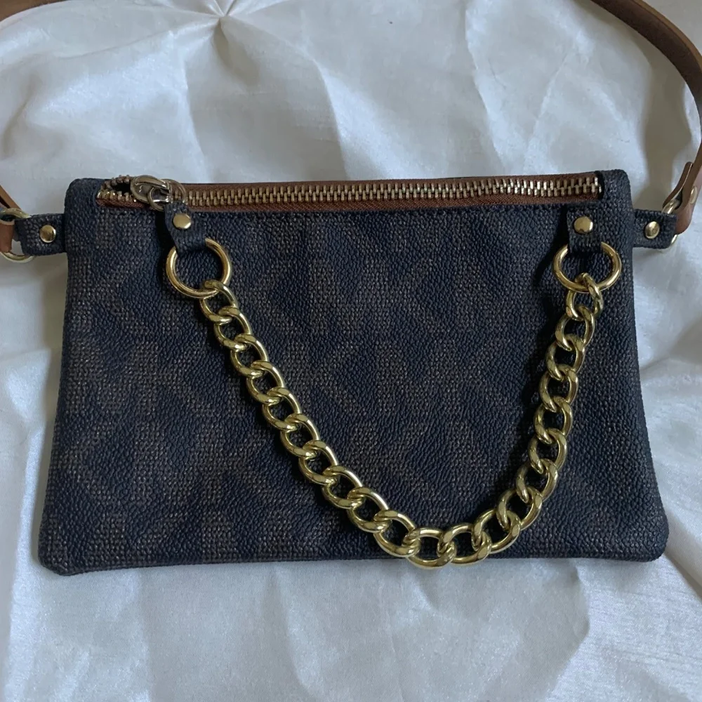 NWOT Michael Kors Brown/Tan Logo Print Belt Bag sz S